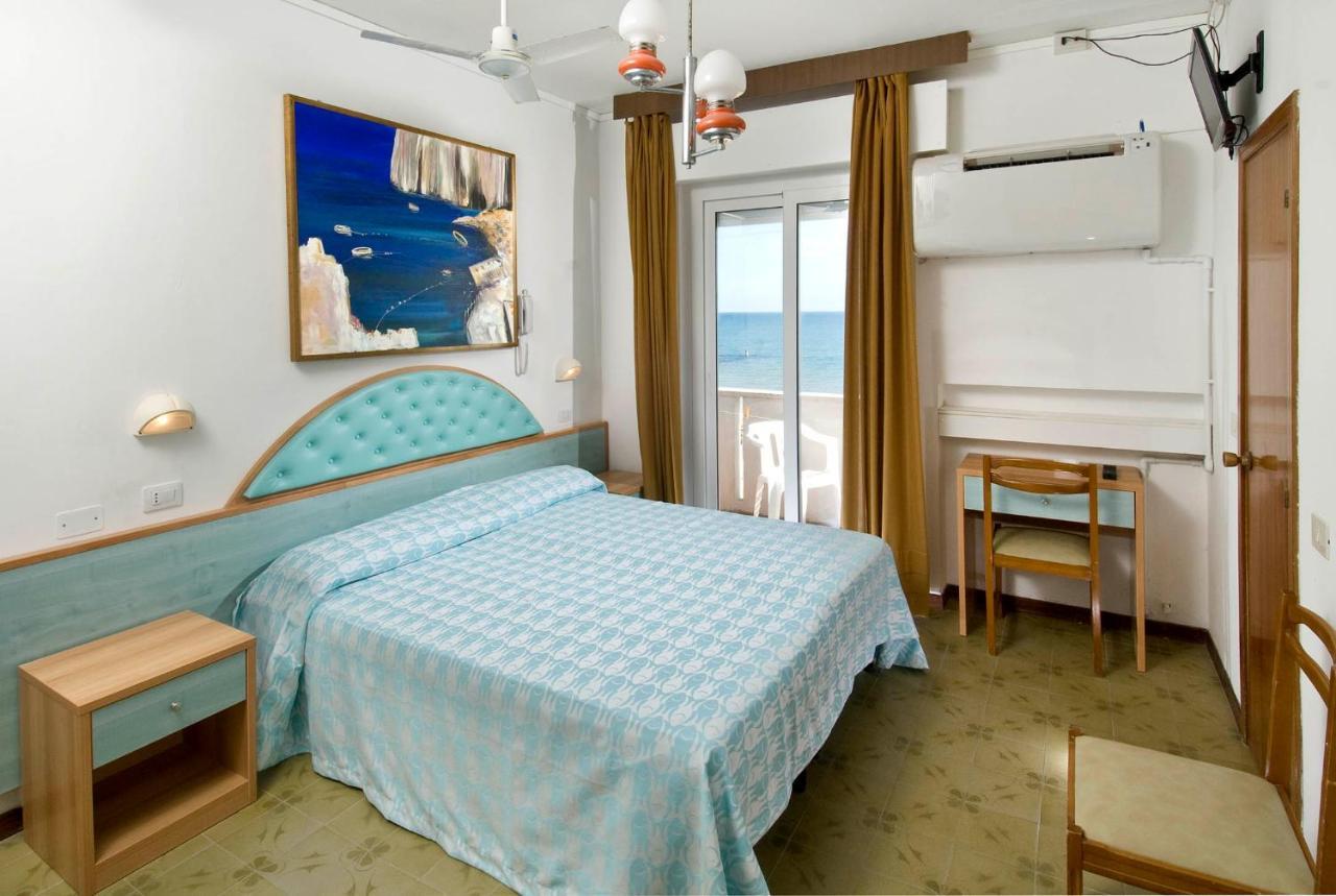 Hotel Werther Fano Zewnętrze zdjęcie